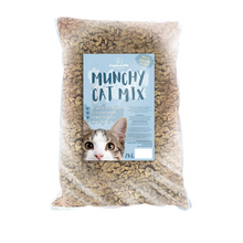 Load image into Gallery viewer, Copdock Mill Munchy Cat 2kg
