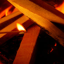 Load image into Gallery viewer, Homefire Easy Light Supapak Ultra-Dry Kiln Dried Kindling 6.5 Litres