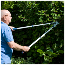 Load image into Gallery viewer, Spear & Jackson Telescopic Ratchet Anvil Loppers