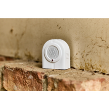 Load image into Gallery viewer, The Big Cheese Battery Powered Mouse Repellent