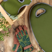 Load image into Gallery viewer, Burgon & Ball Love The Glove Oak Leaf - Moss - S/M