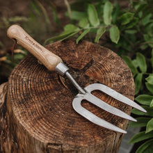 Load image into Gallery viewer, Kent & Stowe Stainless Steel Hand Fork