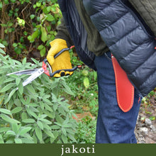 Load image into Gallery viewer, JAKOTI Hand Shears (L30cm) with Handmade Leather Holster. Sheep Shears for Dagging, Shearing & Trimming. 15cm Steel Blades.