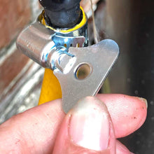 Load image into Gallery viewer, Growers Choice Thumb Screw Hose Clips 12-19mm 2pk