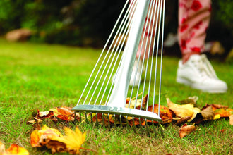 Load image into Gallery viewer, Spear & Jackson Expanding Lawn Rake