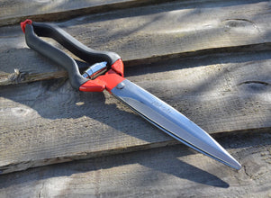 Load image into Gallery viewer, JAKOTI Hand Shears (L30cm) with Handmade Leather Holster. Sheep Shears for Dagging, Shearing & Trimming. 15cm Steel Blades.