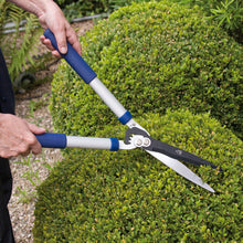 Load image into Gallery viewer, Spear &amp; Jackson Geared Hand Shears
