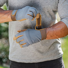 Load image into Gallery viewer, Kent &amp; Stowe Grey Comfort Gloves
