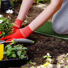 Load image into Gallery viewer, Growers Choice Tough Kneeler Mat 22cm x 38cm
