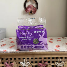 Load image into Gallery viewer, HayDay Coarse and Crunchy Alfalfa Hay
