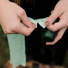 Load image into Gallery viewer, Beco Mint Scented Poop Bags (15 Bags per Roll)
