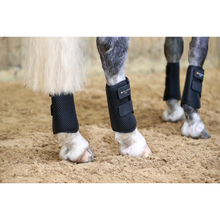 Load image into Gallery viewer, Equilibrium Tri-Zone All Sports Boots Black Medium
