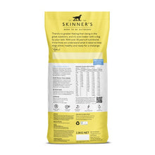 Load image into Gallery viewer, Skinners Field and Trial Puppy Food 2.5kg
