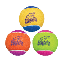 Load image into Gallery viewer, KONG SqueakAir Birthday Balls Medium
