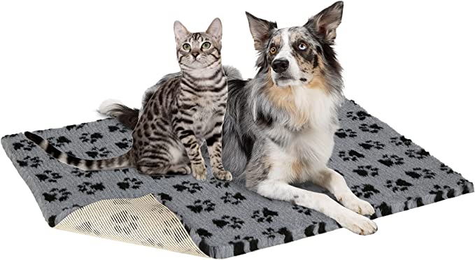 Vet Bed Non-Slip Paws Grey with Black paws
