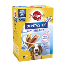 Load image into Gallery viewer, PEDIGREE DentaStix Daily Dental Chews For Small, Medium and Large Dogs x 4 Packs
